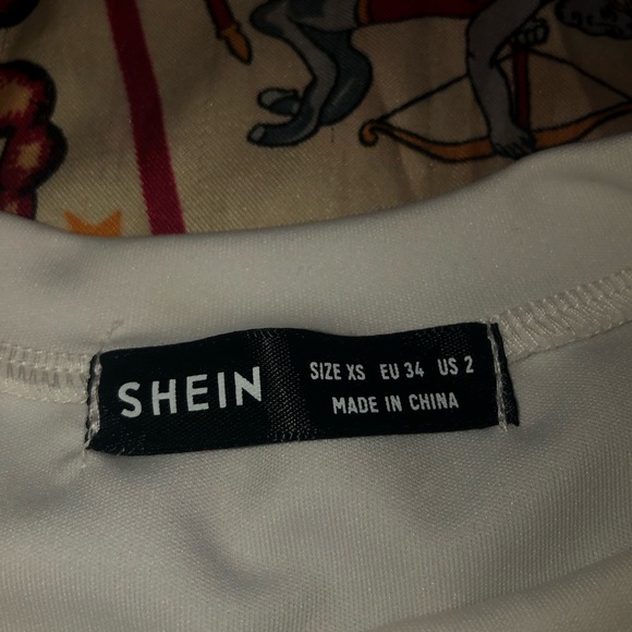 super cute soft crop top with bunny logo 🐰 - Picture 3 of 3